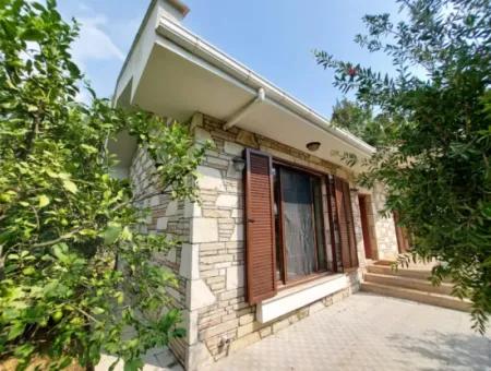 Houses On 3.500 M² Land Suitable For Tourism Investment In Muğla Dalyan For Sale