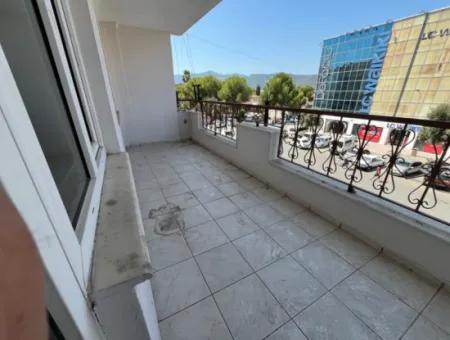 3 1 Flat For Rent In Ortaca Bazaar Center