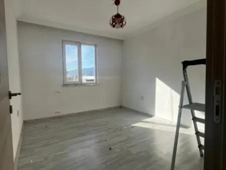 Ortaca Gölbaşı 2 1, Large Apartment With Closed Kitchen For Rent