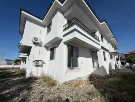 1 1 Flat Located On The Middle Floor Of A Brand New 3-Storey Building With A Swimming Pool In The Center Of Muğla Ortaca Is For Sale