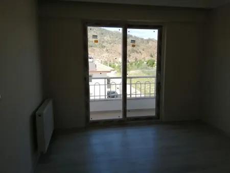 Luxury Apartments For Sale 90 M2 2+ 1 Bahçelievler Central Heating Oriya