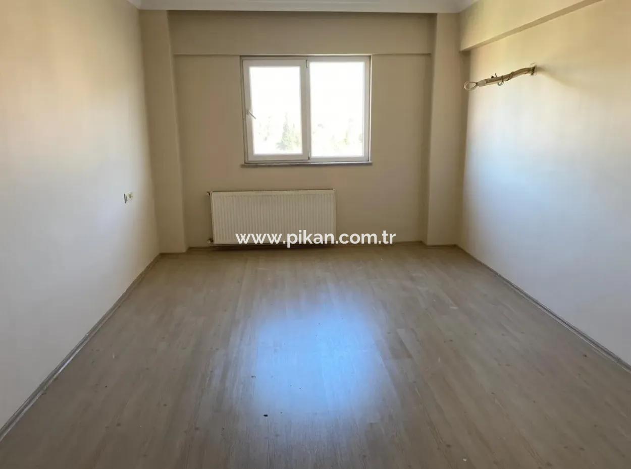 Ortacada 200 M2 Lüks Kaloriferli Daire Satılık