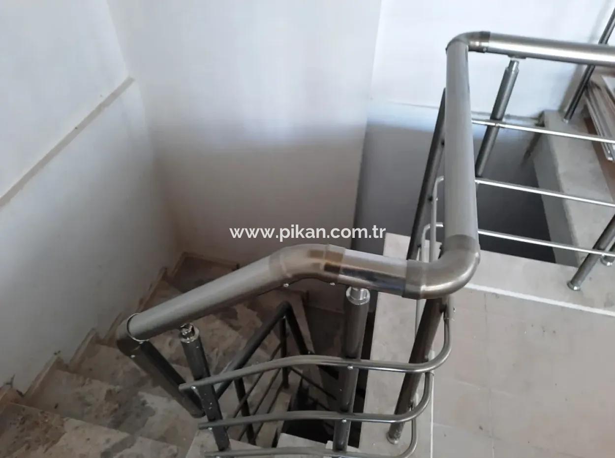 Ortaca Merkezde Banka Veya Kurumsal Markete Uygun 400 M2 Dükkan Kiralık