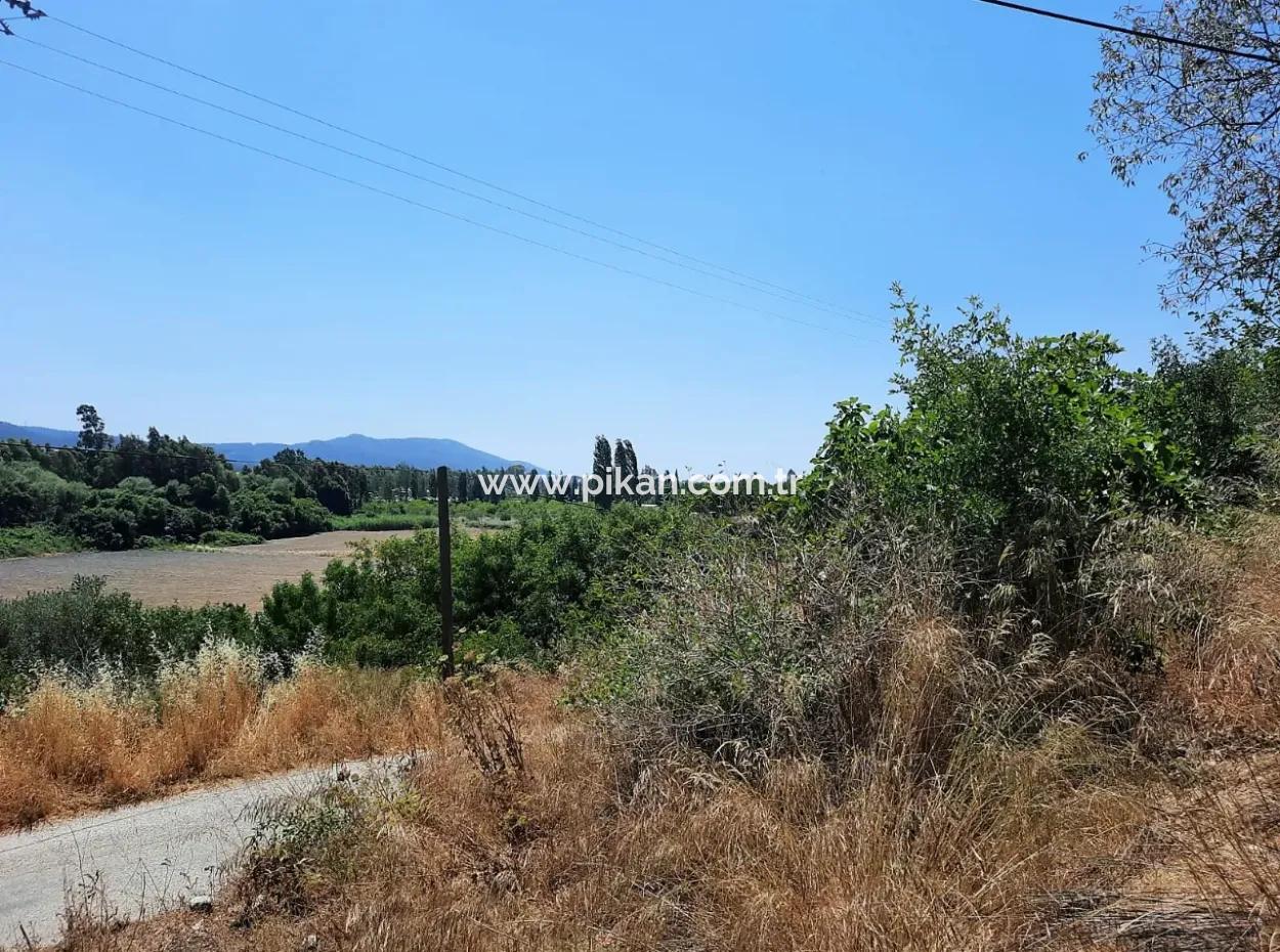 Muğla Ula Ataköyde Satılık Kelepir 725 M2 İmarlı Arsa Ve Köy Evi