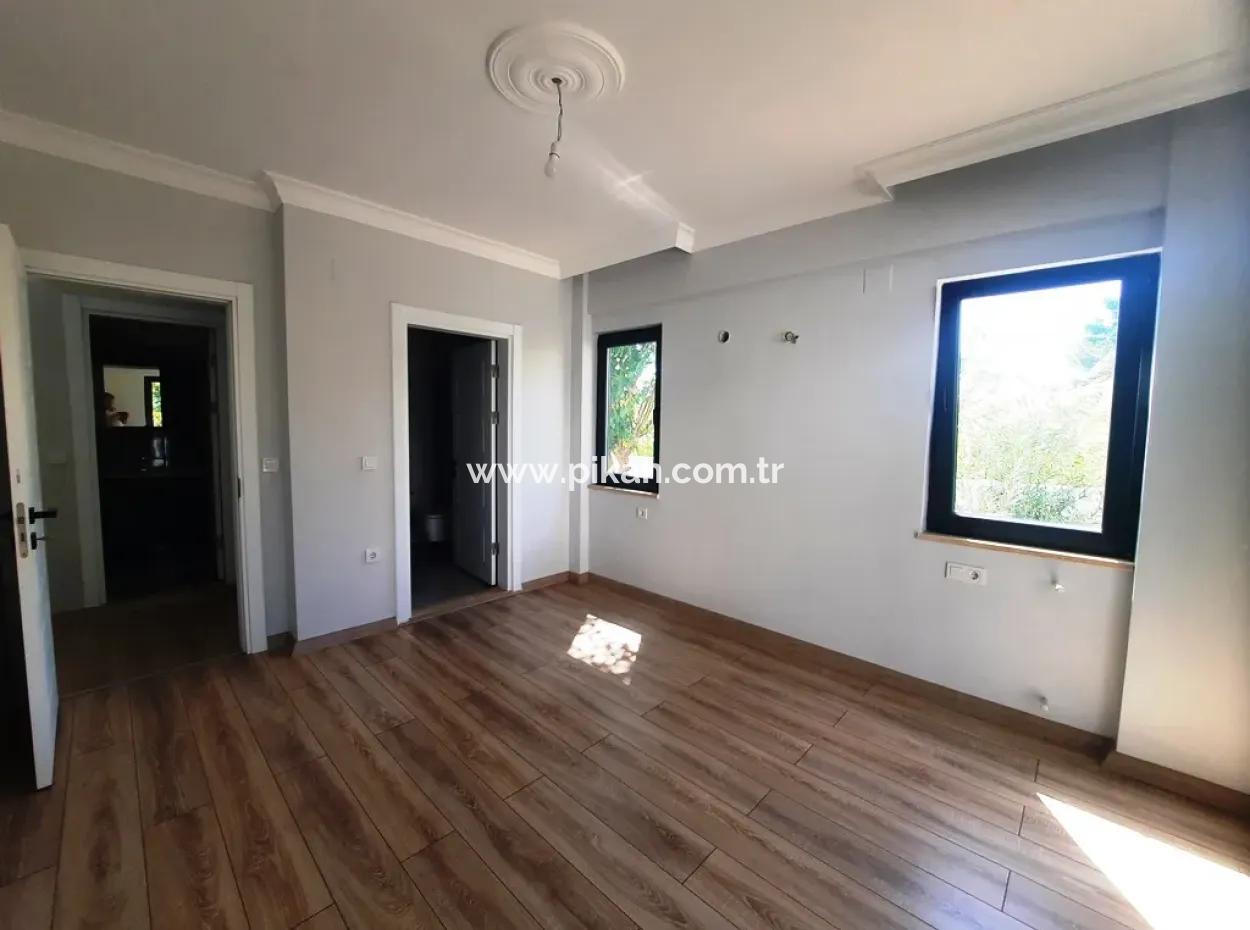Muğla Dalyanda 520 M2 Arsada 230 M2 5+1 Ultra Lüks Villa Satılık