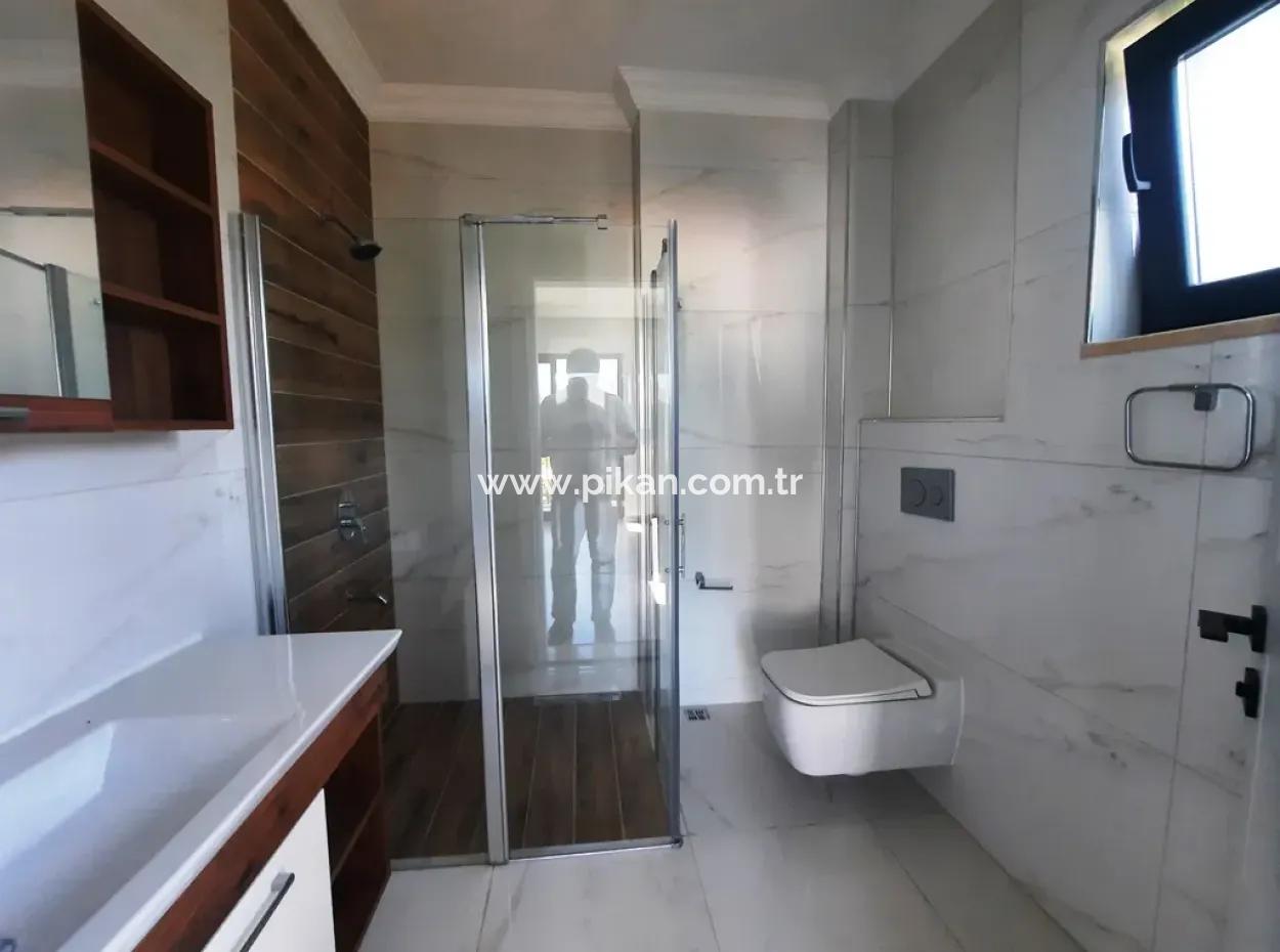 Muğla Dalyanda 520 M2 Arsada 230 M2 5+1 Ultra Lüks Villa Satılık