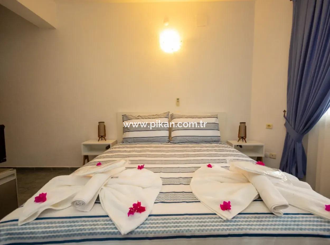 Muğla Dalyanda Satılık 1500 M2 Arsada Bakımlı Butik Otel