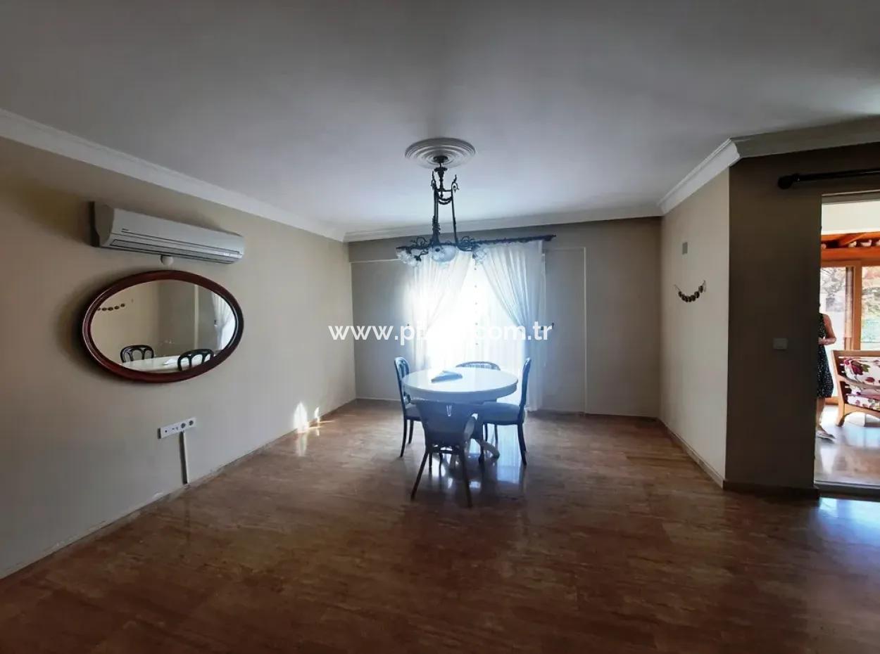 Muğla Ortaca Okçularda 200 M2 5+1 Yüzme Havuzlu Müstakil Eşyalı Villa Yıllık Kiralık
