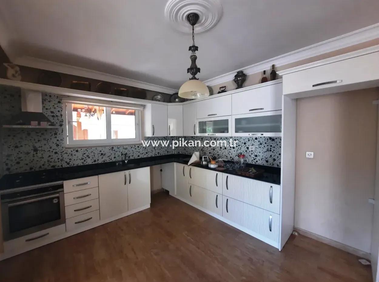 Muğla Ortaca Okçularda 200 M2 5+1 Yüzme Havuzlu Müstakil Eşyalı Villa Yıllık Kiralık