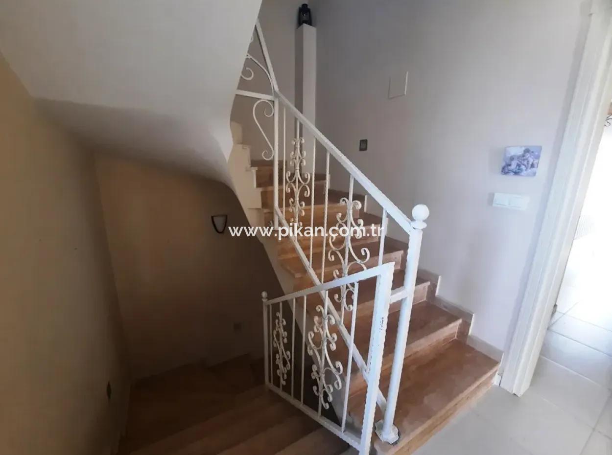 Muğla Ortaca Okçularda 200 M2 5+1 Yüzme Havuzlu Müstakil Eşyalı Villa Yıllık Kiralık