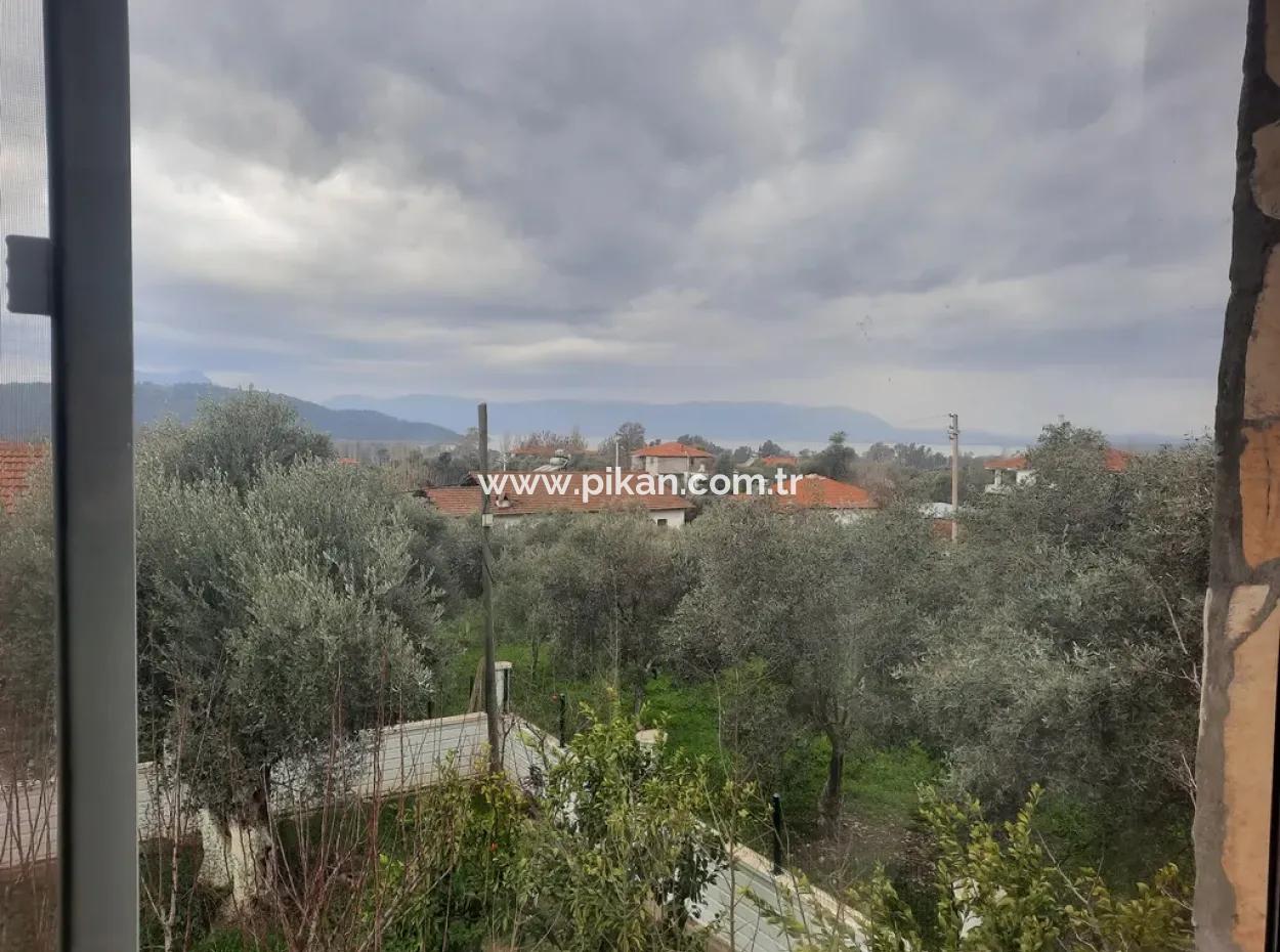 Köyceğiz Zeytinalanında 1700 M2 Arsada 200 M2 Göl Manzaralı Villa Satılık