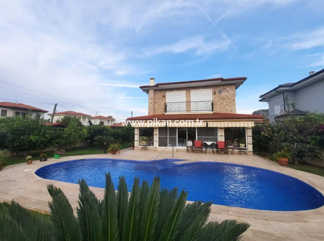 Mugla Dalyan Da Yüzme Havuzlu Lüx Müstakil  4+1 Villa Satılık