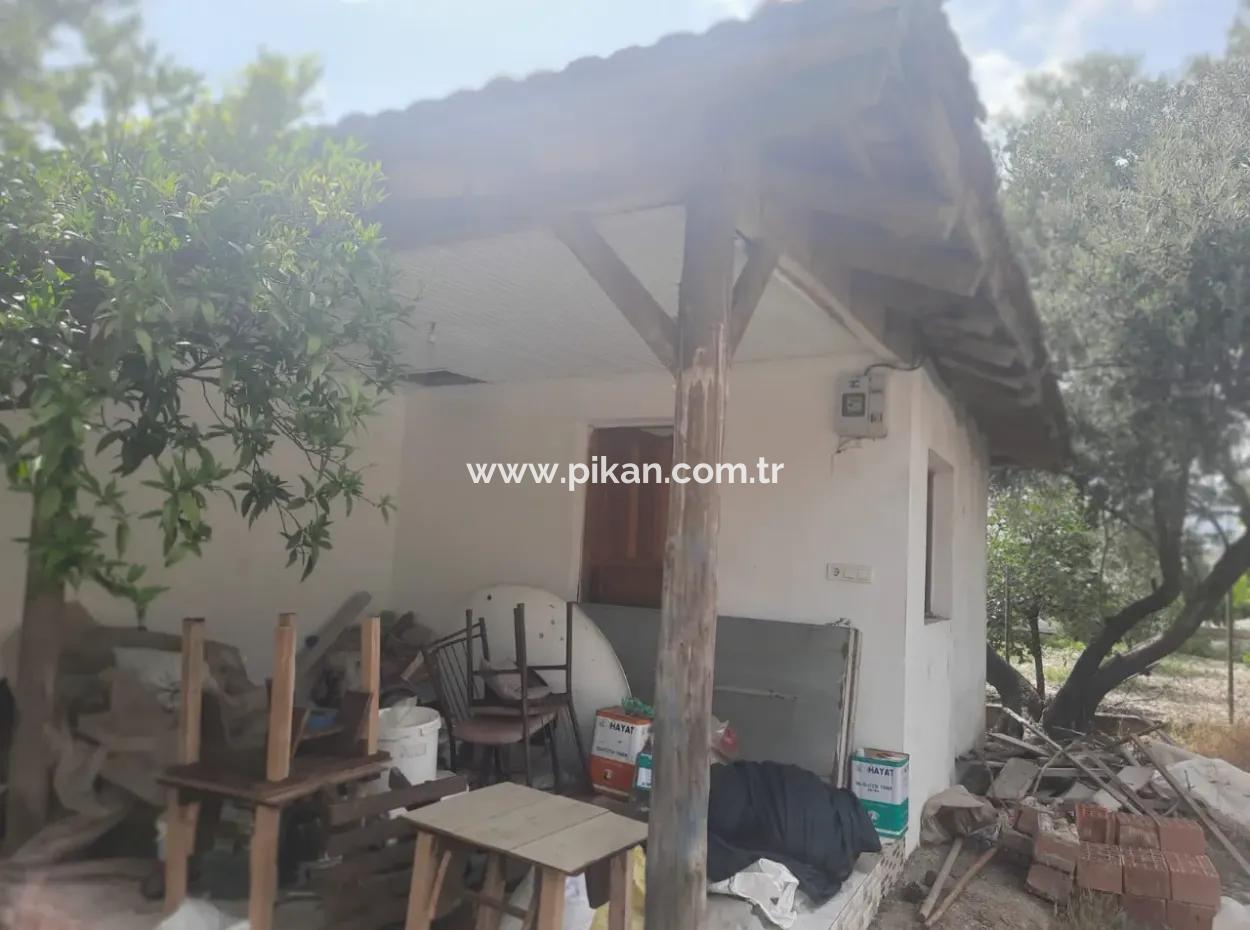 Köyceğiz Toparlarda Göl Manzaralı 2 100 M2 İmarlı Arsa Ve 2 Ev Satılık