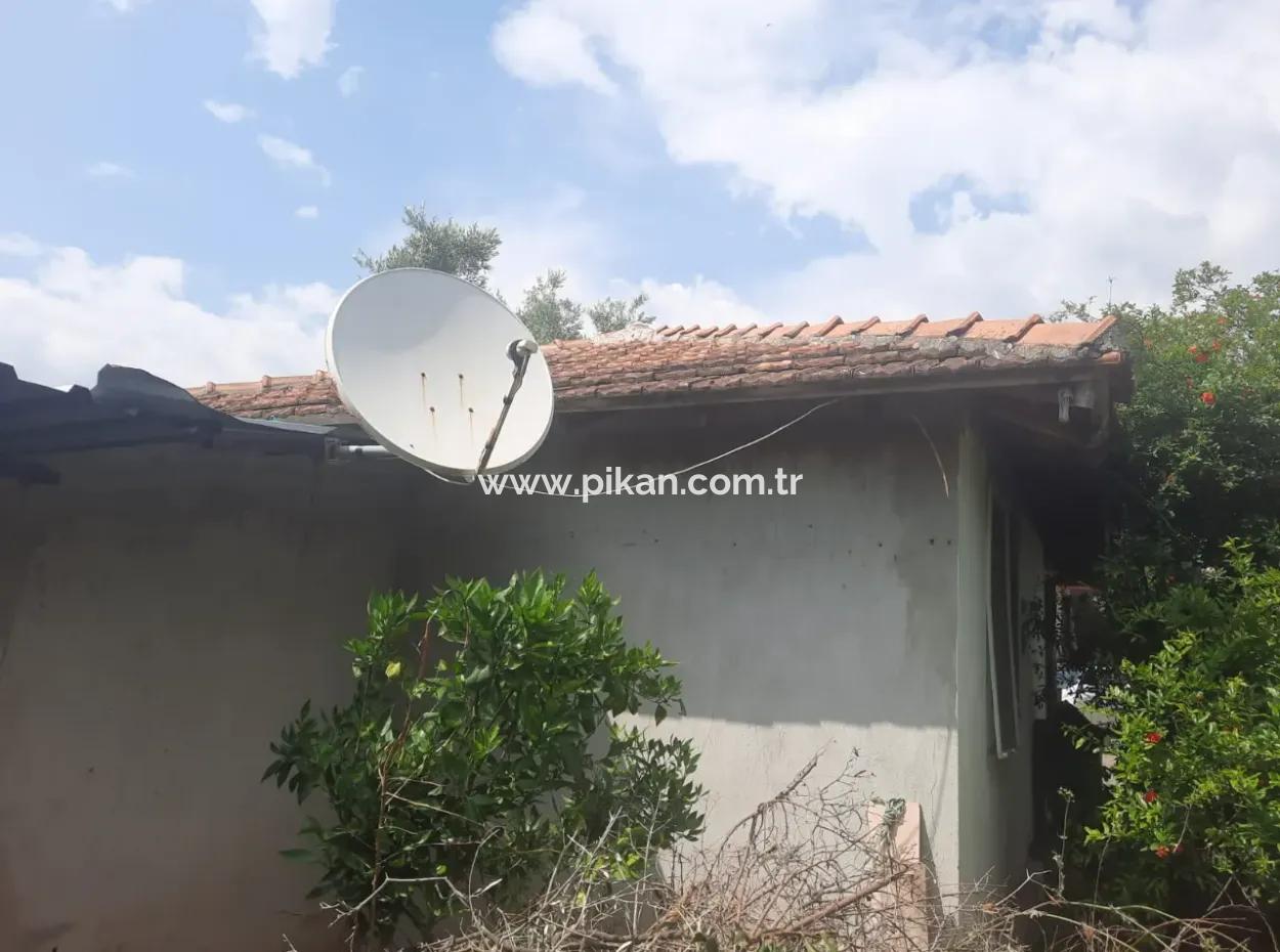 Köyceğiz Toparlarda Göl Manzaralı 2 100 M2 İmarlı Arsa Ve 2 Ev Satılık