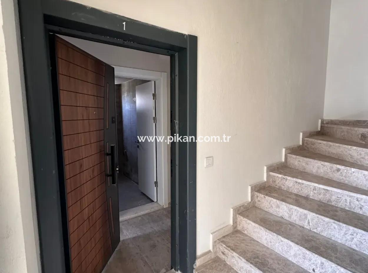 Ortaca Da 2+1 Yüzme Havuzlu Sıfır Bahçe Katı Daire Satılık