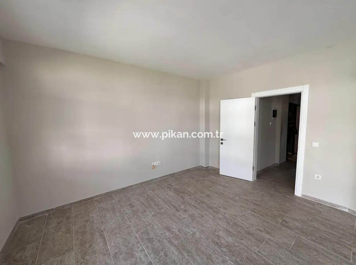 Ortaca Da 2+1 Yüzme Havuzlu Sıfır Bahçe Katı Daire Satılık