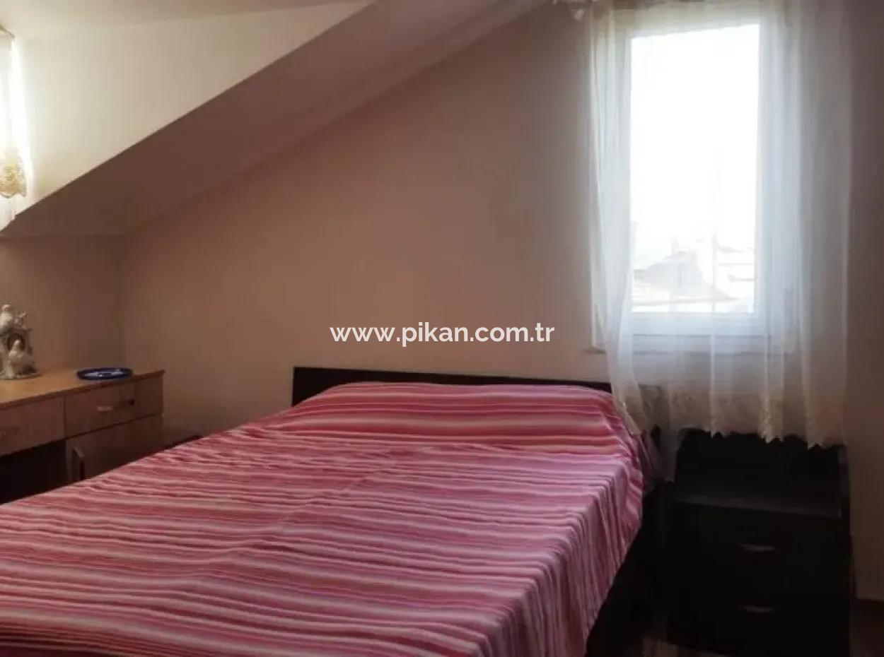 Foça Da Eşyalı Kiralık Çatı Katı Daire