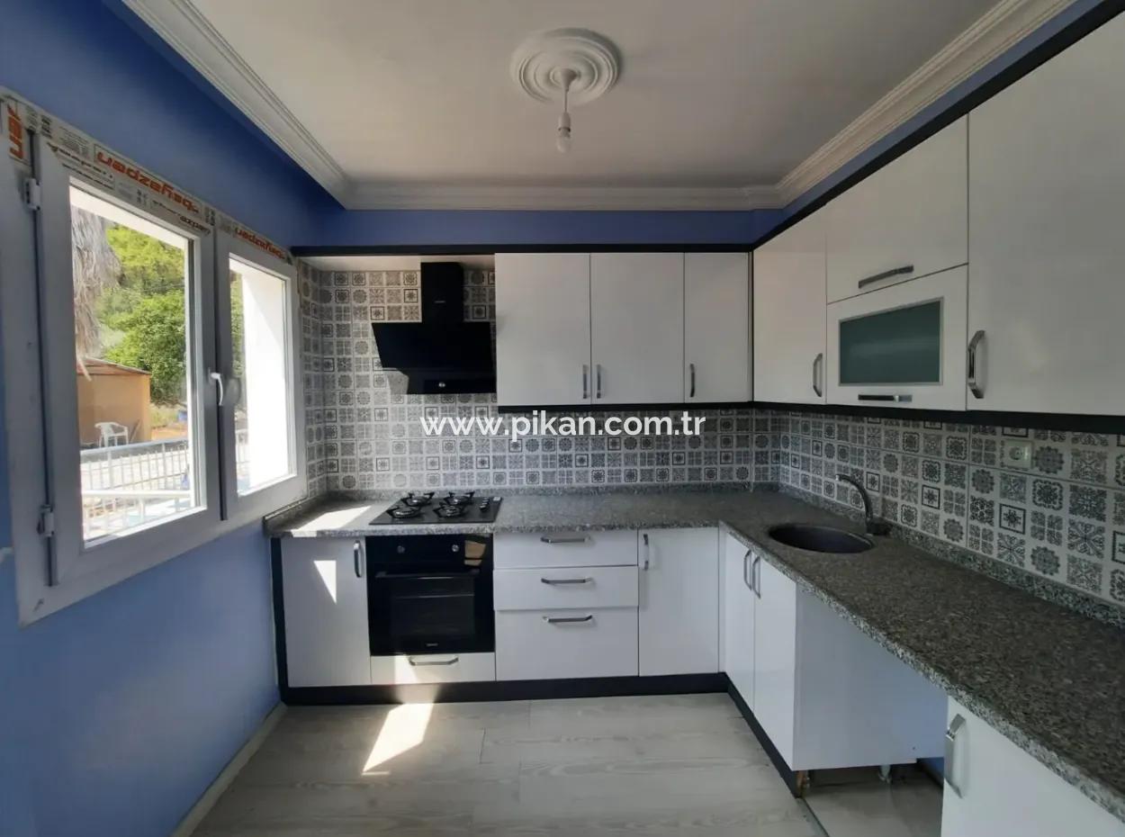 Muğla Köyceğiz Çandır Da 1 570 M2 Arazide, Yüzme Havuzlu, Göl Manzaralı Tripleks Satılık