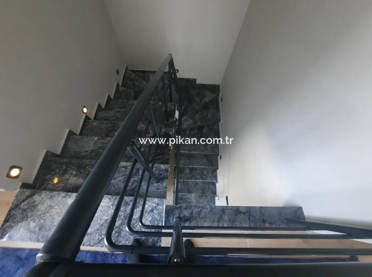 Ortaca Çaylıda 290 M2 Arsada Yüzme Havuzlu, Eşyalı, 4+1 Sıfır Dubleks Satılık