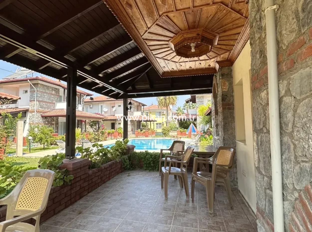 Muğla Dalyan Da 6 Villalık Sitede 3+1  Bağımsız  Eşyalı Taş Villa Kiralık