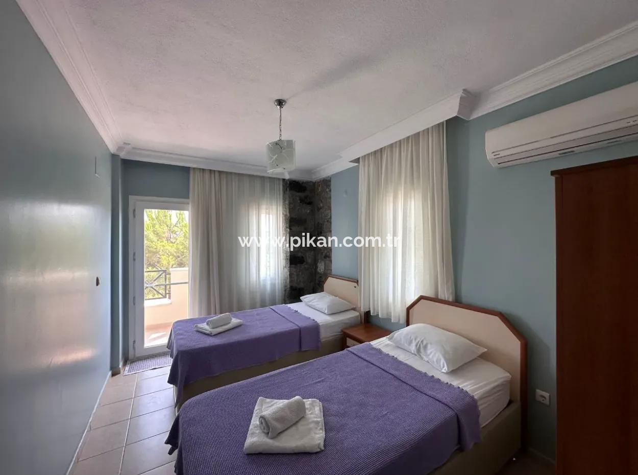 Muğla Dalyan Da 6 Villalık Sitede 3+1  Bağımsız  Eşyalı Taş Villa Kiralık