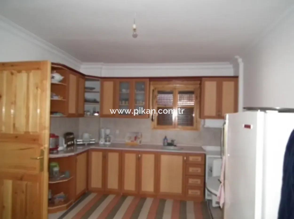 Okçular Da Satılık Yüzme Havuzlu Müstakil Villa