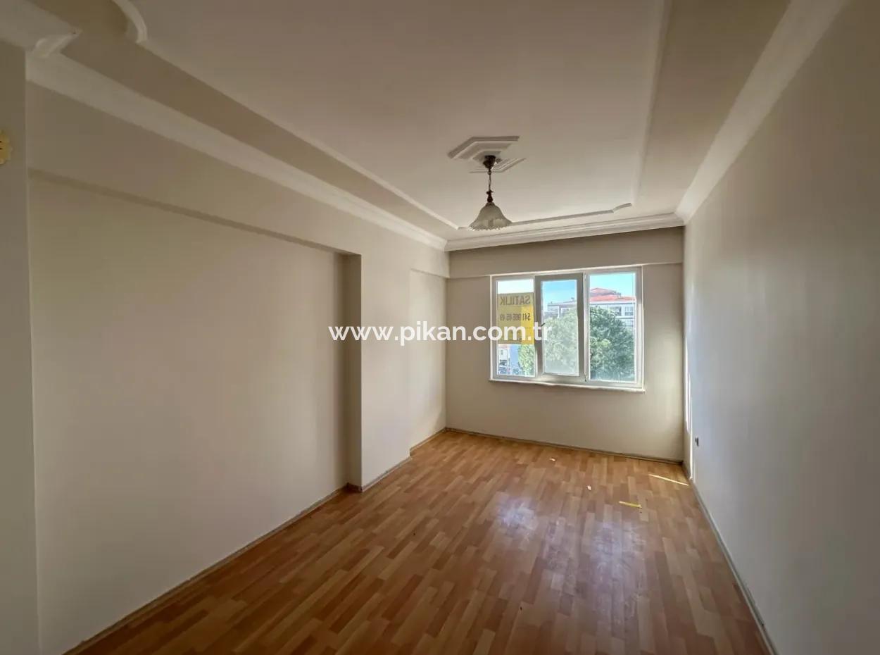 Bulvara Cephe 3+1 Kapalı Salon Ve Mutfak Daire Satılık