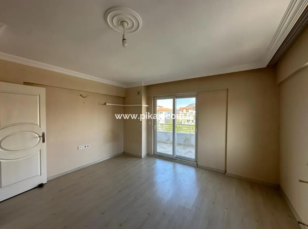 Ortaca Cumhuriyet De 1+1 3. Kat Daire Kiralık