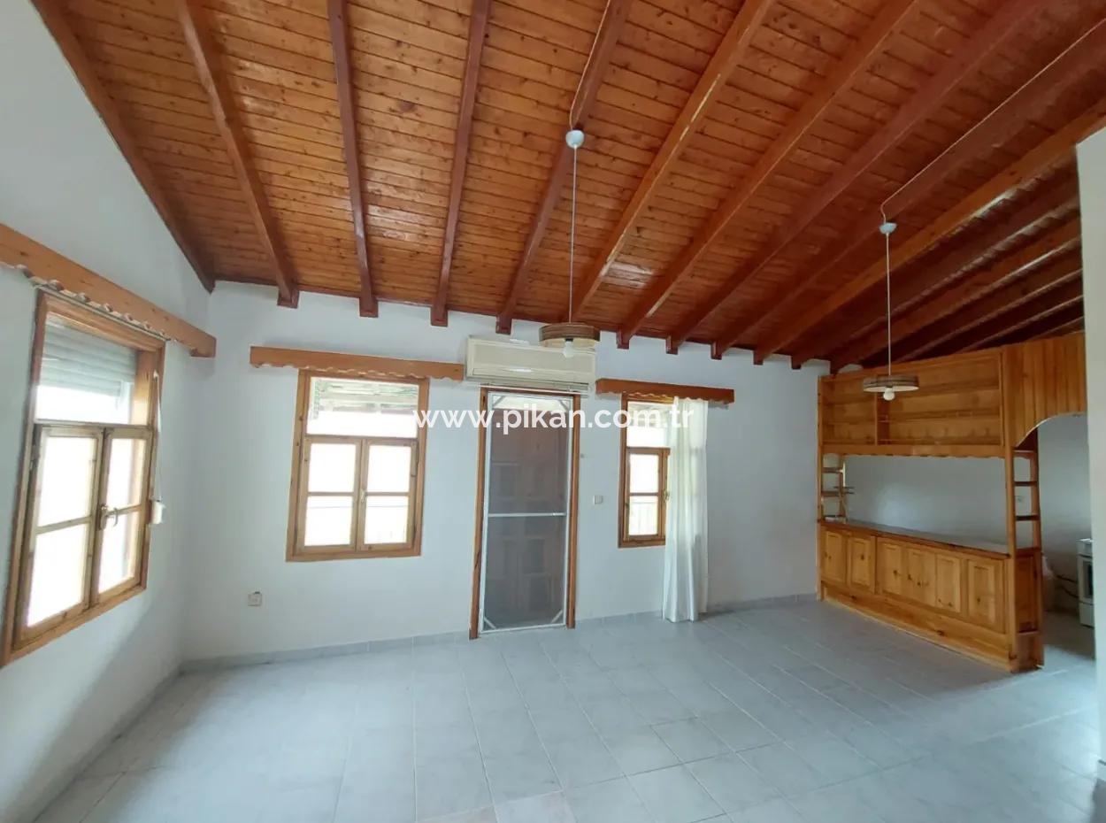 Muğla Dalyanda 500M2 Müstakil Arsada Eşyasız 4+2 Daireler Kiralık