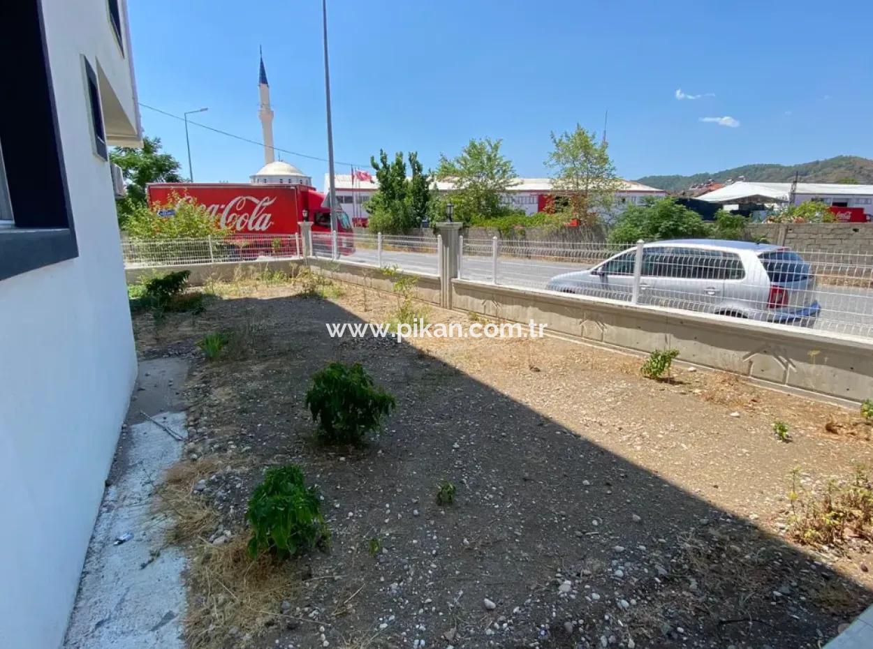 Muğla Ortacada Satılık 1+1 Geniş Balkonlu Giriş Kat Daire.