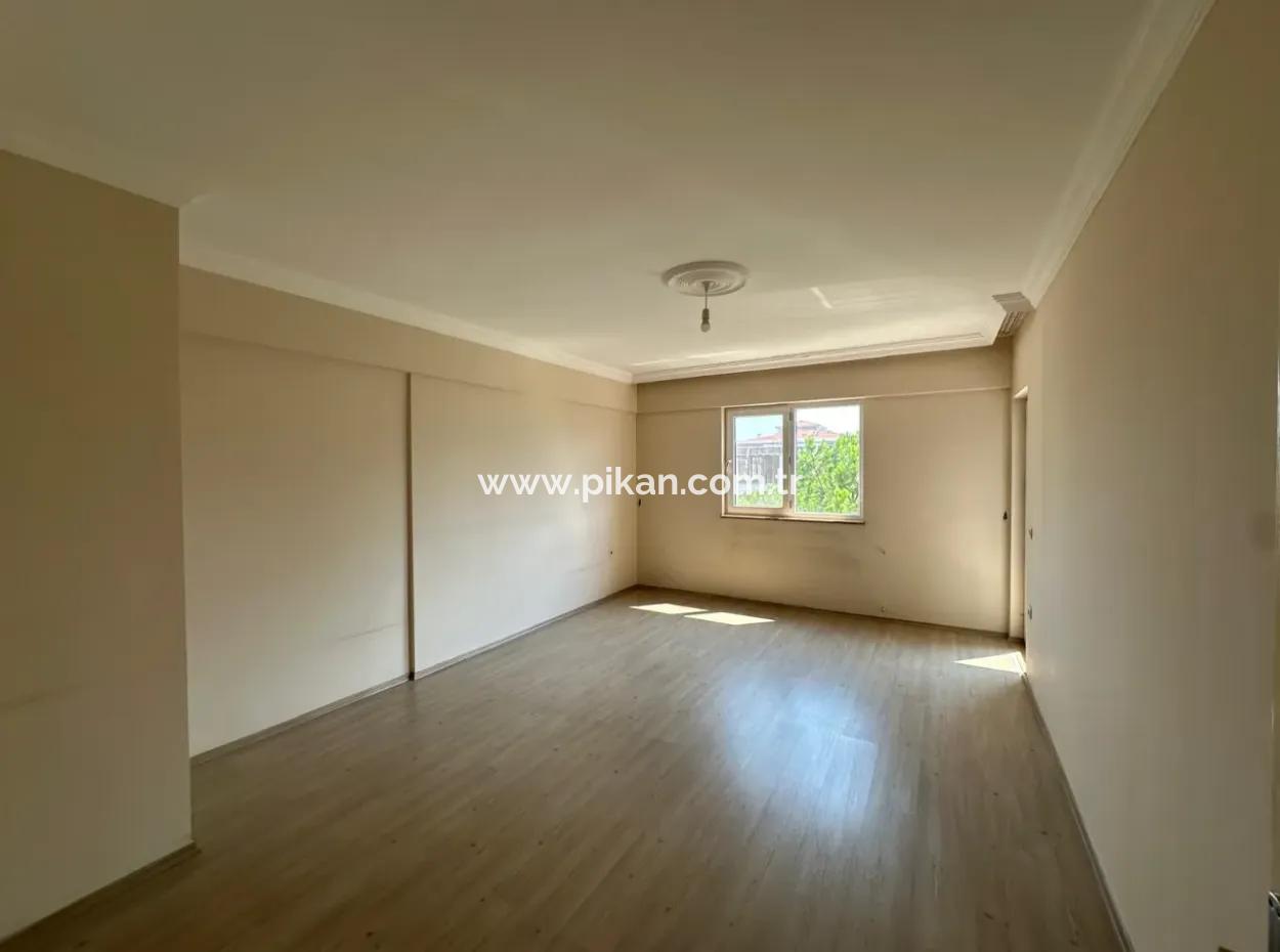 Ortaca Da 3+1 Bulvara Cephe Daire Kiralık