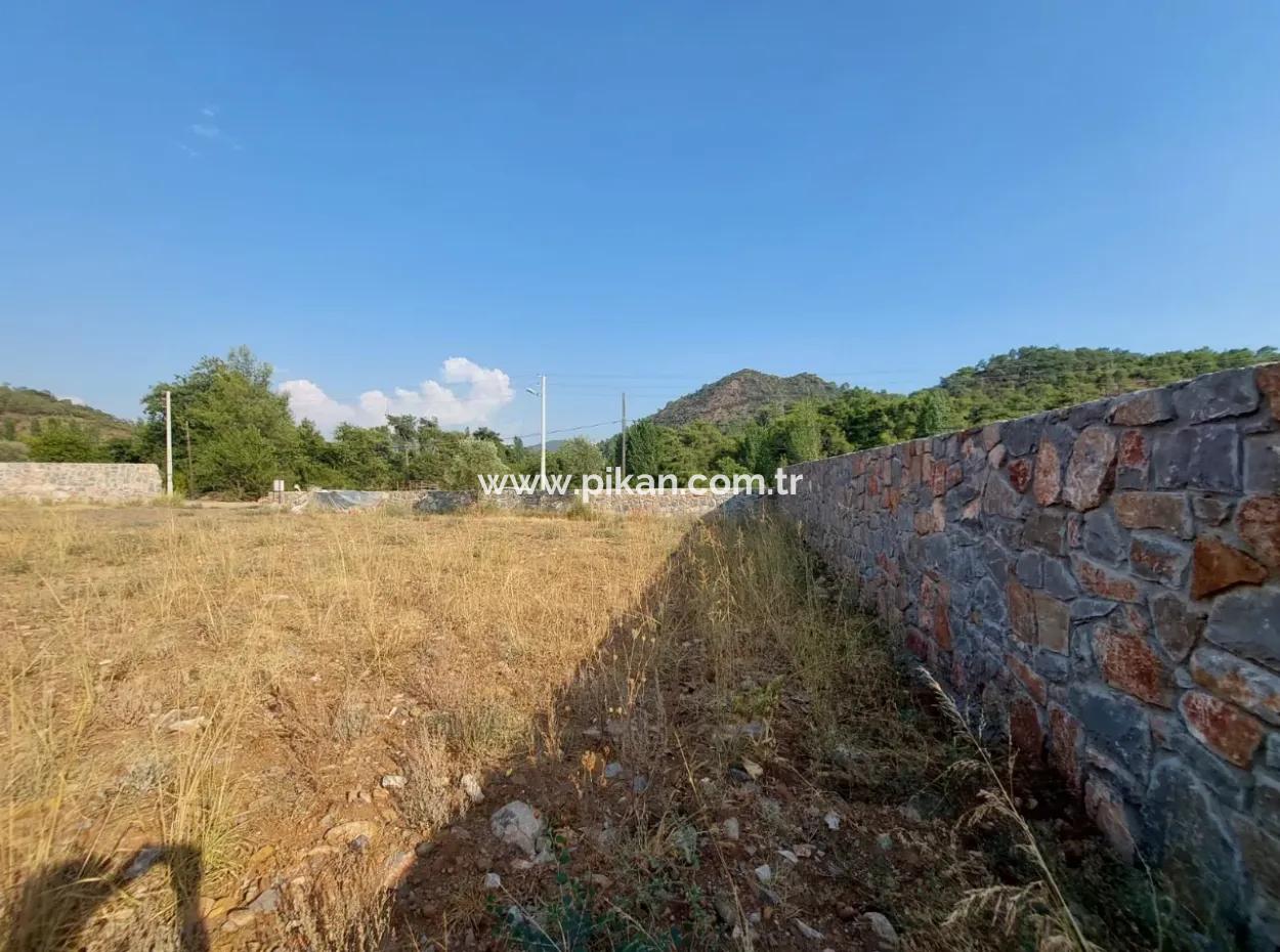 Köyceğiz Beyobasında Müstakil 1 000 M2 İnşaat Ruhsatı Hazır Arazi Satılık