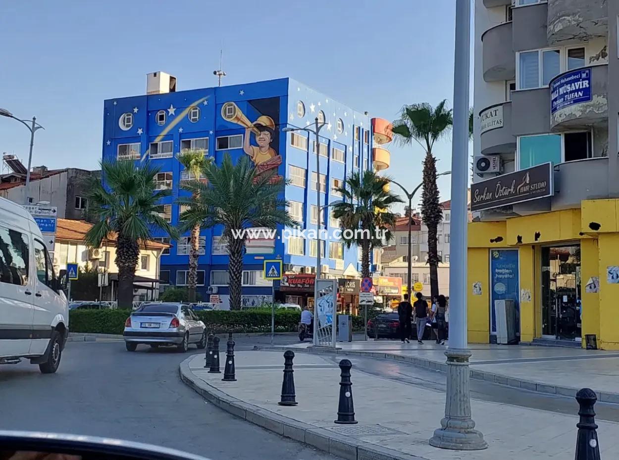 Ortaca Merkezde Kurumsal Kiracılı 300 + 300 M2 Dükkan Satılık Veya Takas Olur