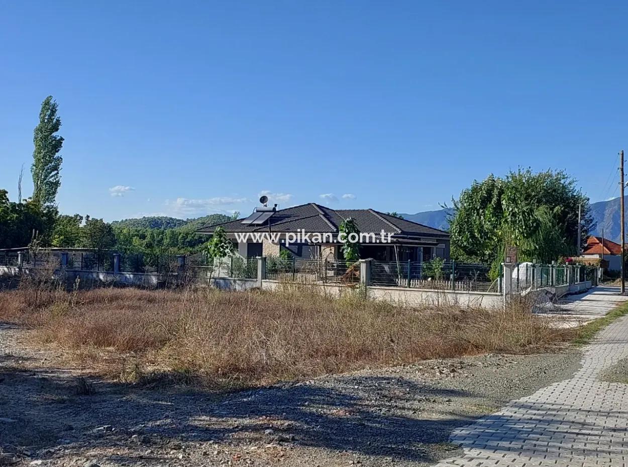 Köyceğiz Kavakarasında Satılık, 80 M2 İnşaat Ruhsatı Hazır 1.200 M2 İmarlı Arsa