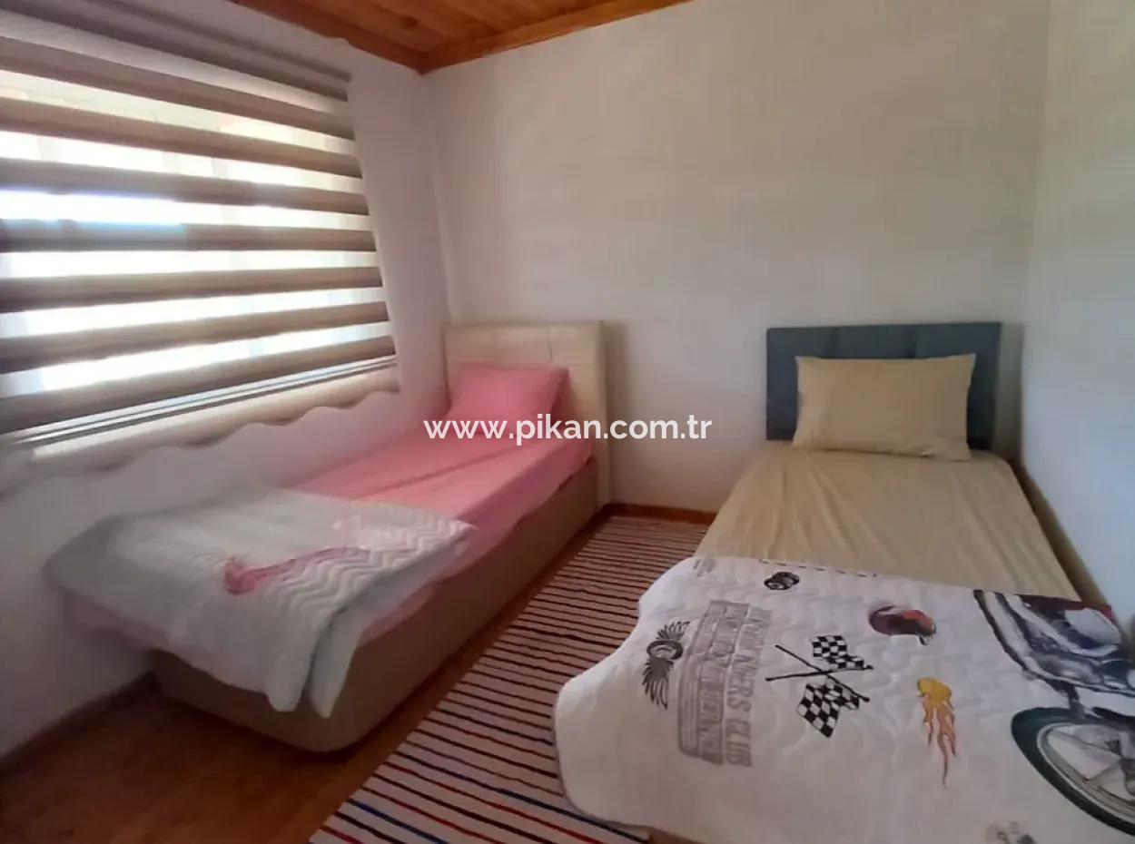 Köyceğiz Köyceğiz Köyünde 4+2 Yüzme Havuzlu Eşyalı Müstakil 2 Daire Kiralık