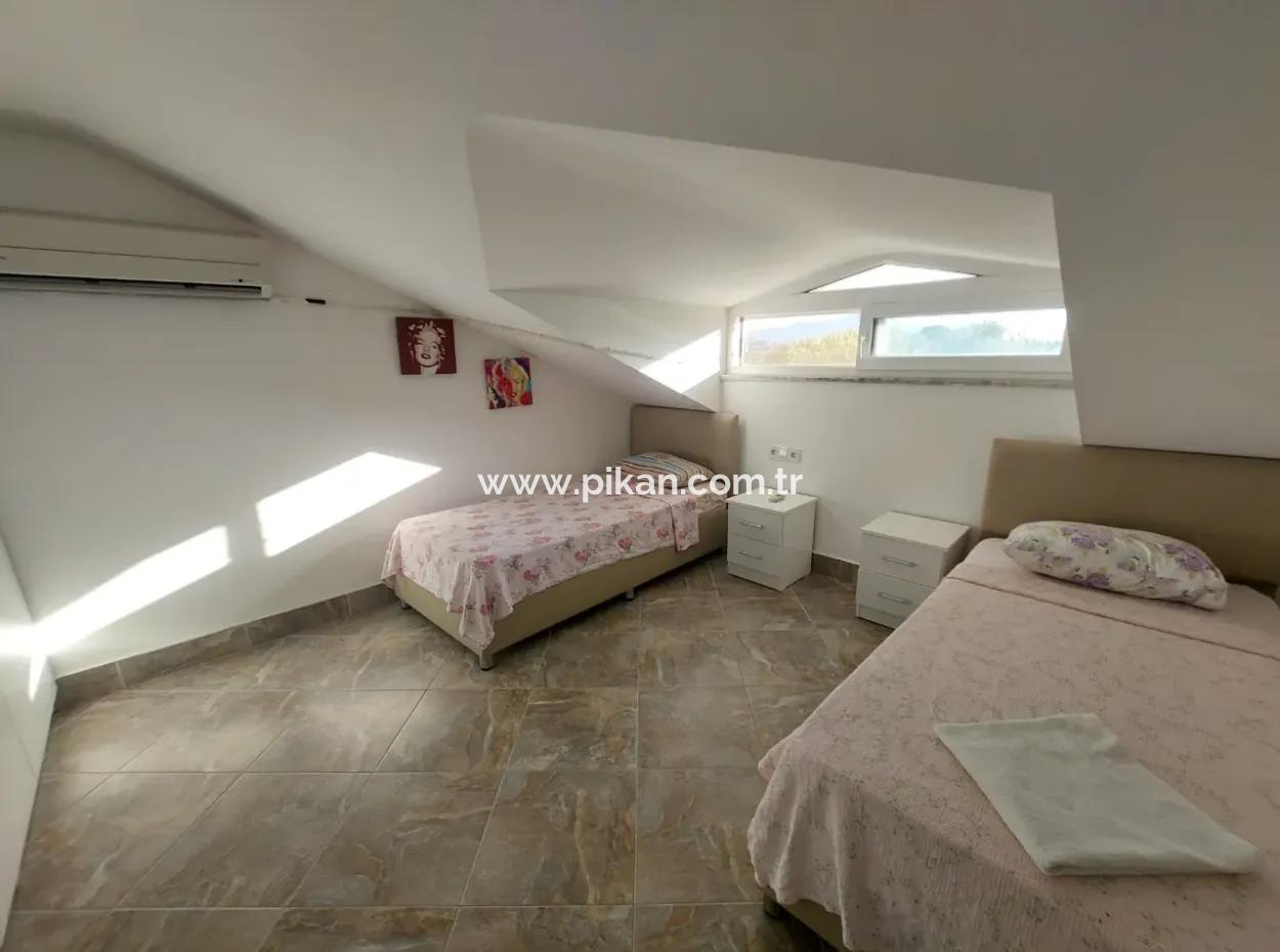 Muğla Dalyan Merkezde Yüzme Havuzlu 3+1 Fırsat Tripleks Satılık