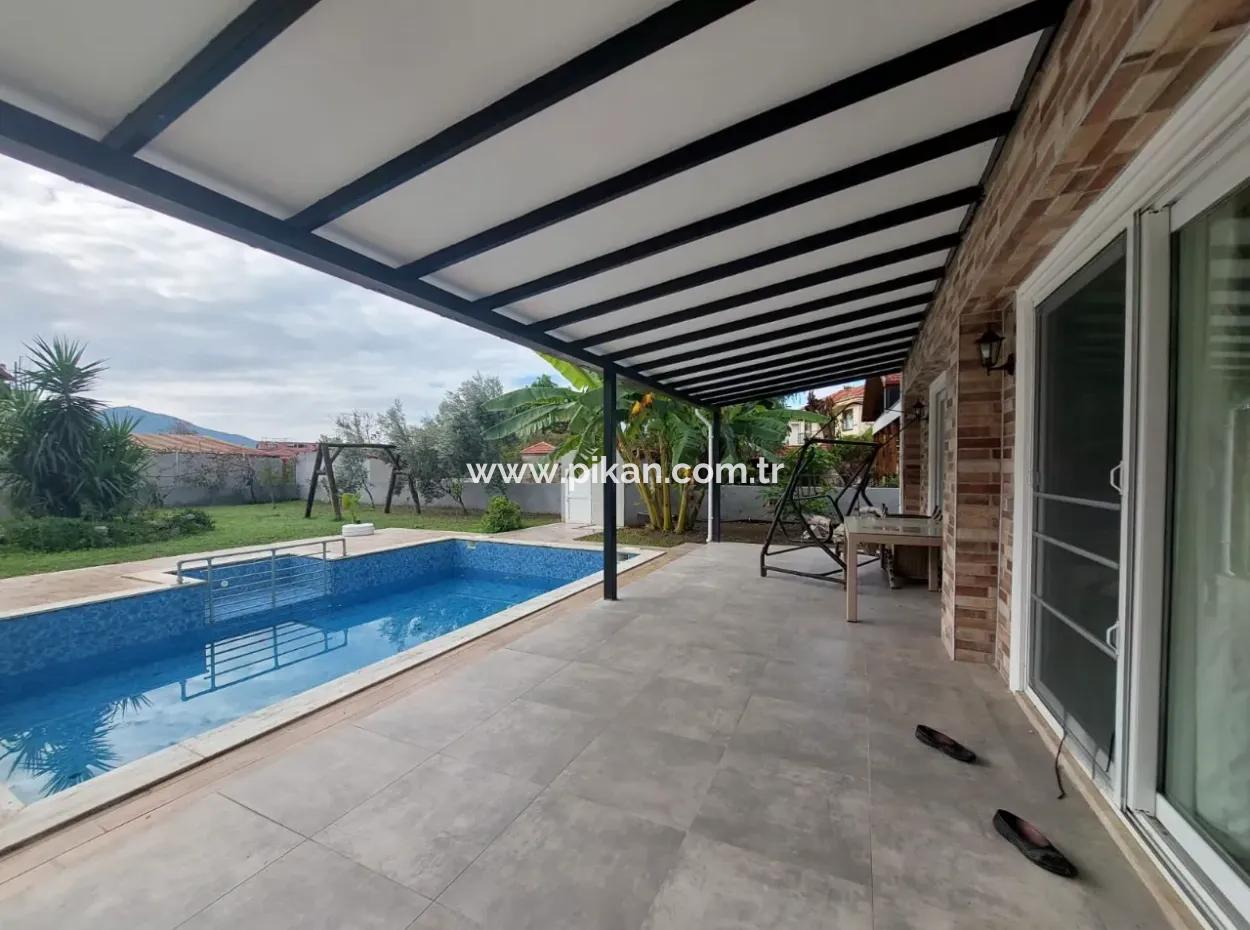 Muğla Dalyanda700M2 Arsada 4+1 Müstakil Yüzme Havuzlu Lüks Villa Kiralık