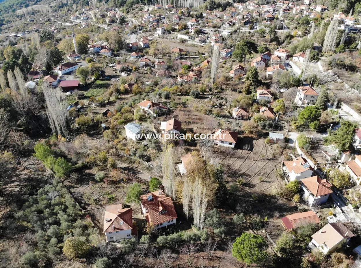 Köyceğiz Yaylada Merkezde, Müstakil  260 M2 İmarlı Arsa Satılık