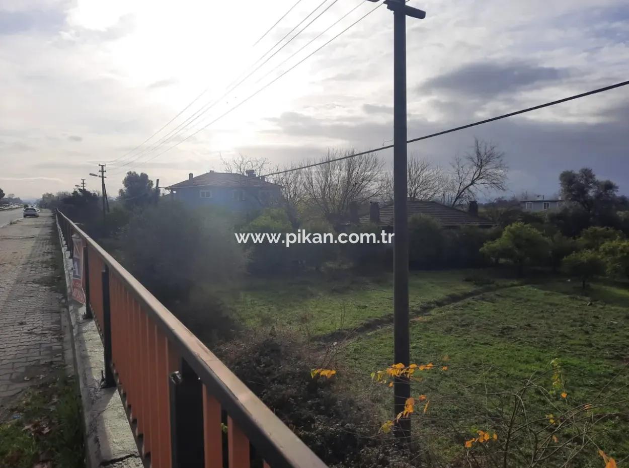 Köyceğiz Toparlar’da Ana Yola Cepheli 2.800 M² Ticari/Konut İmarlı Arsa Satılık