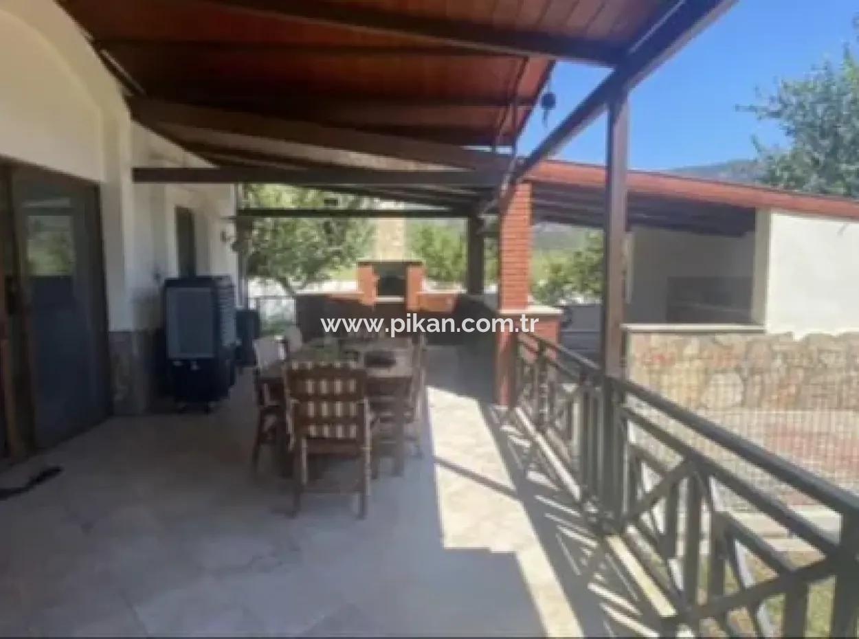 Dalyan 1700 M2 Arsa İçinde 3+1 Villa