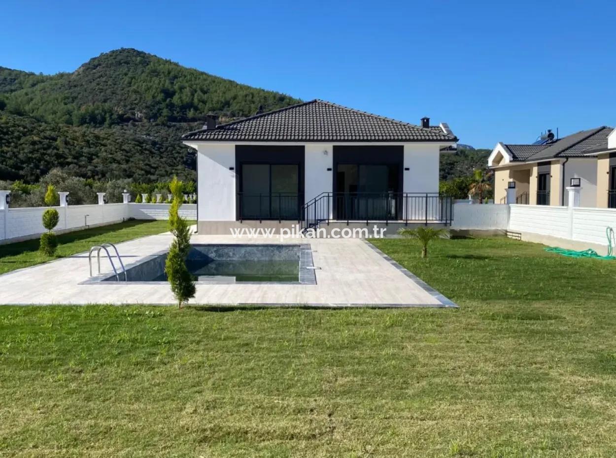 Ortaca Fevziyede Satılık 1000M2 Arsada Ultra Lüks Müstakil Villa.