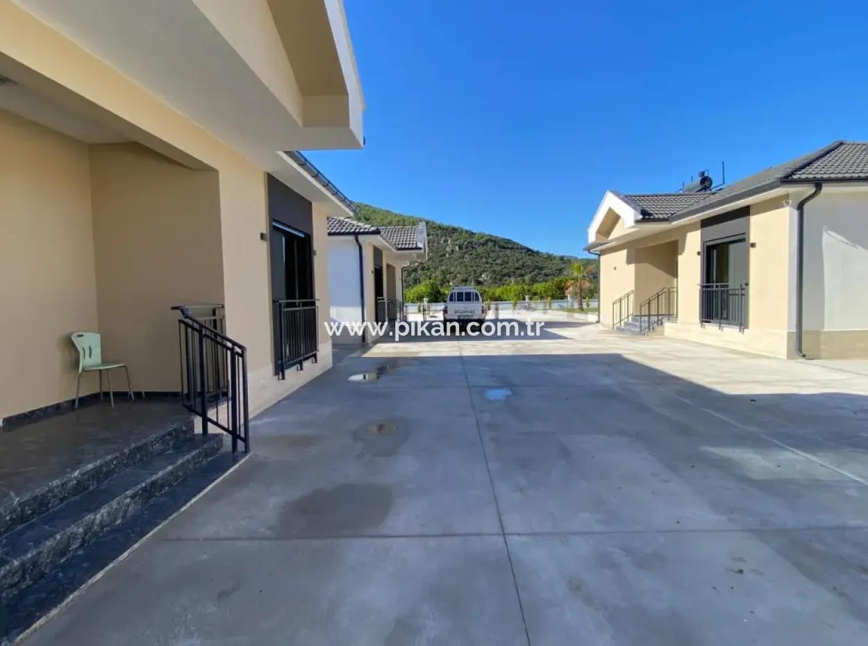 Ortaca Fevziyede Satılık 1000M2 Arsada Ultra Lüks Müstakil Villa.