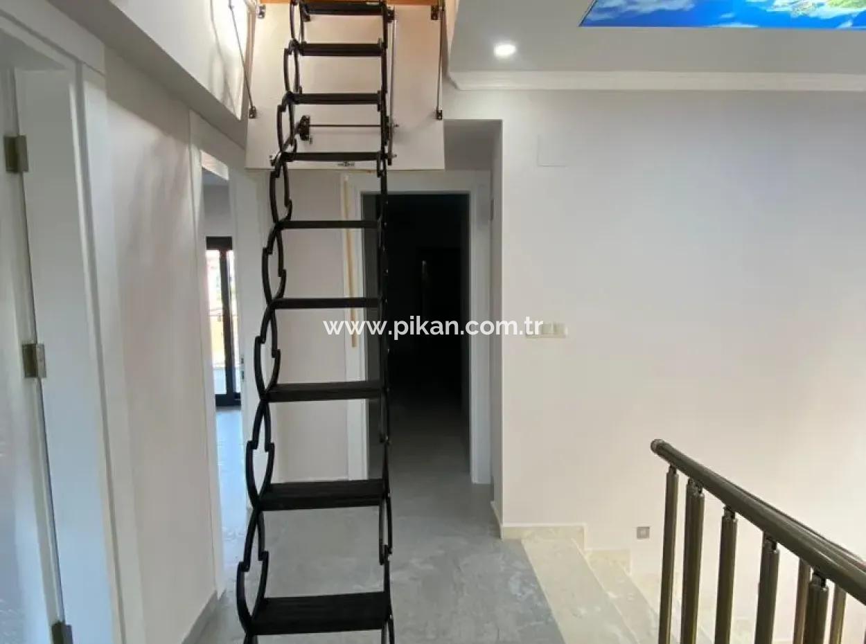 Dalamanda 600 M2 Müstakil Arsada Ortak Havuzlu Sıfır Dubleks Villa Satılık