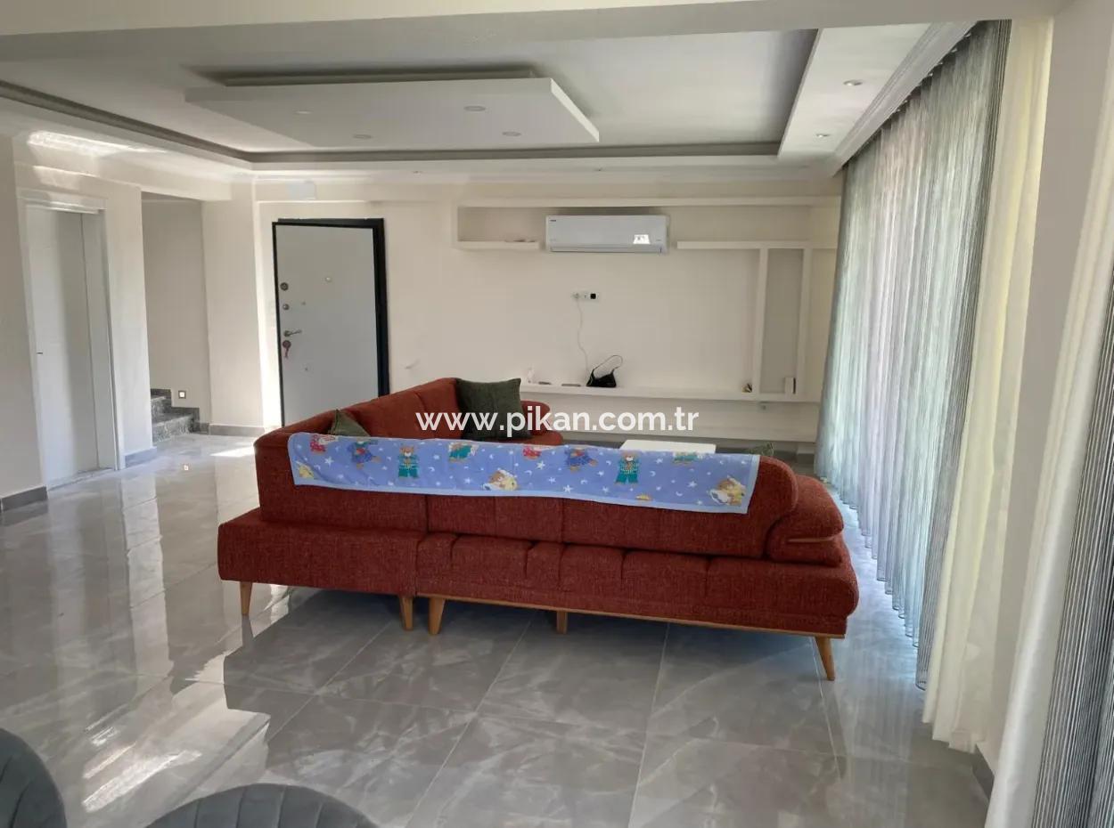 Ortaca Okçularda 500 M2 Müstakil Arsada 4+1 Sıfır Eşyalı Ev Kiralık