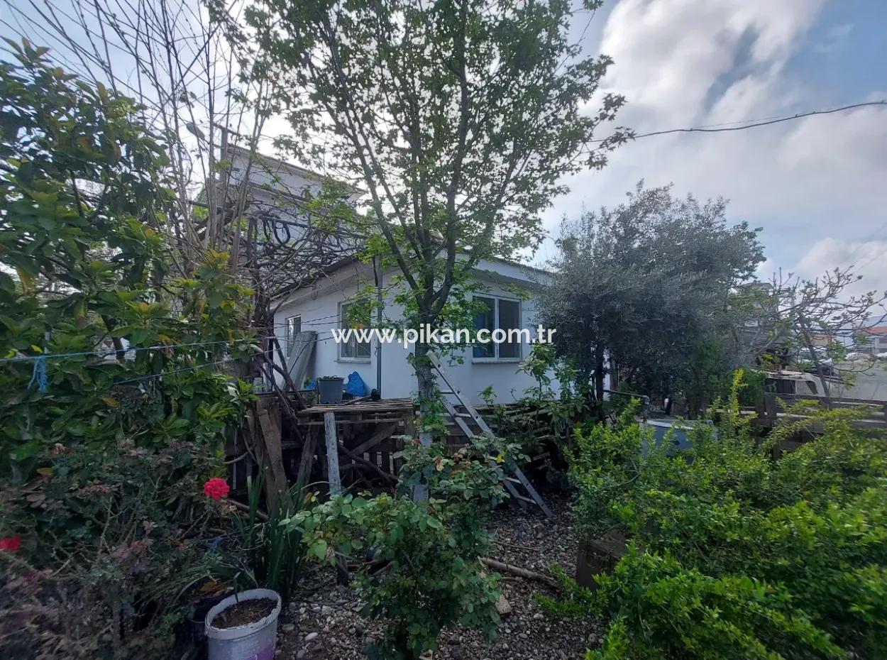 Ortaca Karaburunda 171 M2 Müstakil Arsada 50 M2 1+1  Köy Evi Satılık