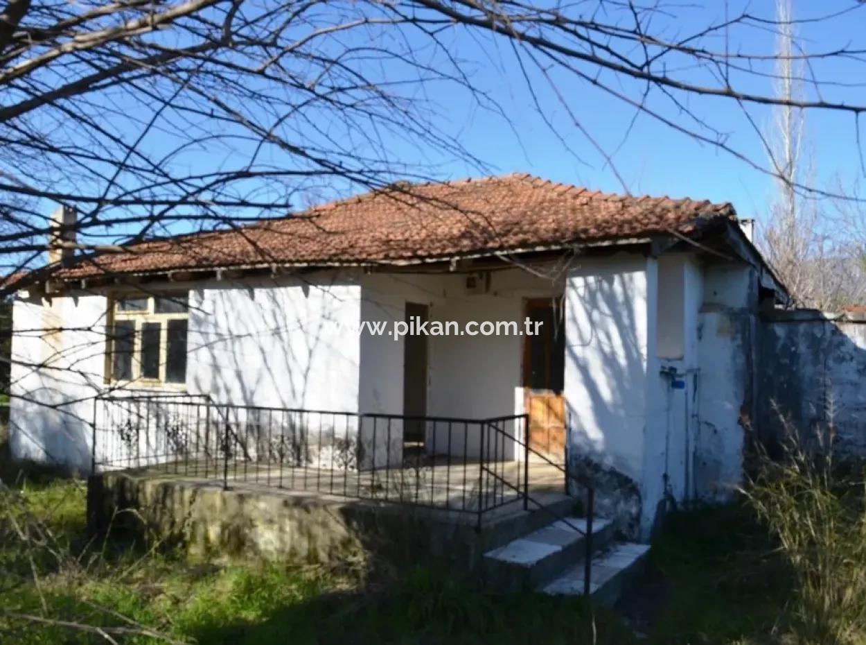 Beyobasında Satılık Köy Evi Ve Portakal Bahçesi