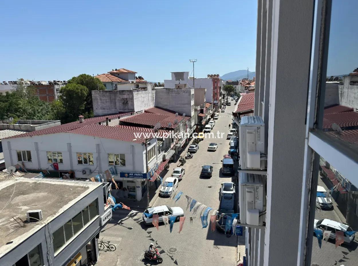 Ortaca Merkezde 1+1 70M2 Ful Eşyalı Daire Satılık.