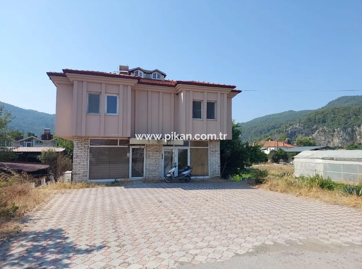 Ortaca Dalyan Yolu Üzeri 220 M² Kiralık Dükkan – İşlek Lokasyon, Çok Amaçlı Kullanım!