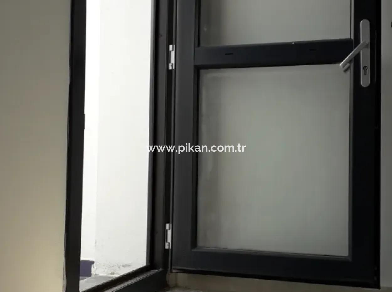 İzmir Çeşme Sakaryada  2+1 Satılık Veya Takas Daire.