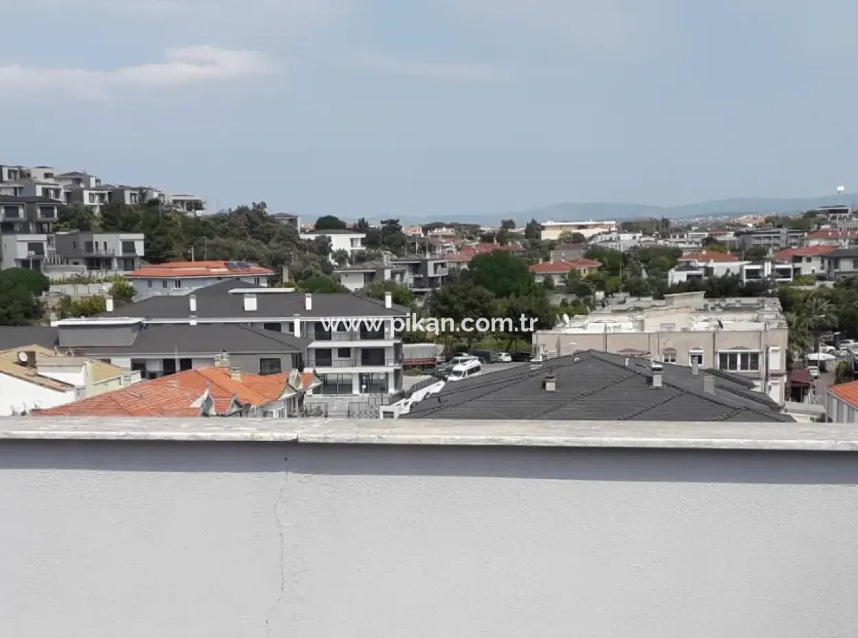 İzmir Çeşme Sakaryada  2+1 Satılık Veya Takas Daire.